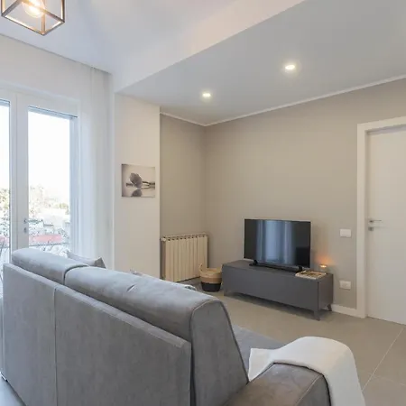 Appartamento Isola Felice Grandate By Rent
